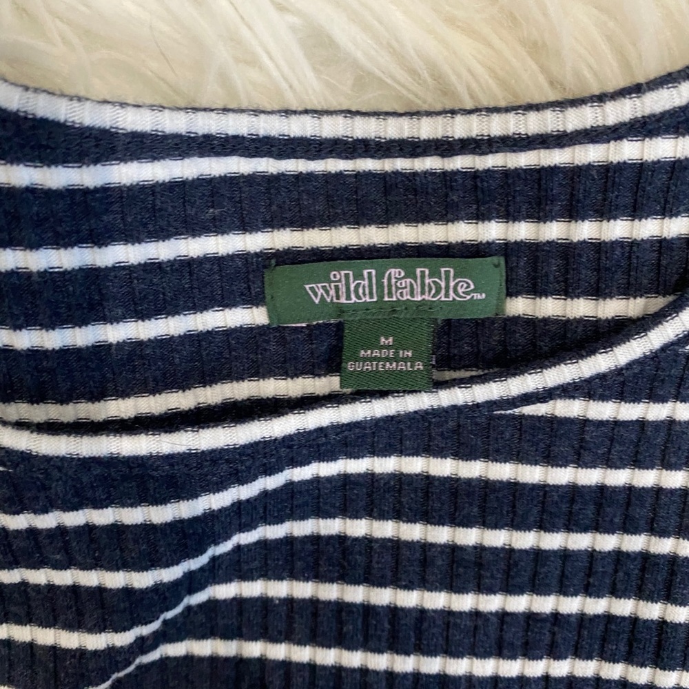 basic long sleeve - Picture 2 of 2